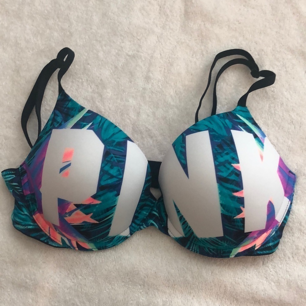 Nwot PINK Victoria’s Secret  Bra 34C